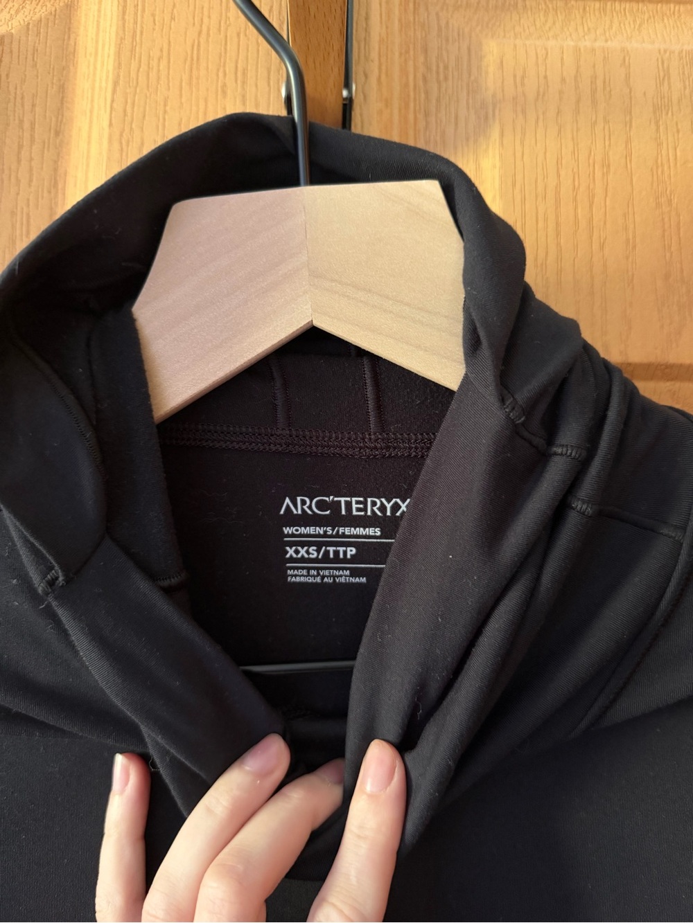 Arc’teryx Rho base layer top - Picture 4 of 4